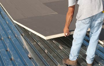 benefits of insulating Abhainn Suidhe flat roofing
